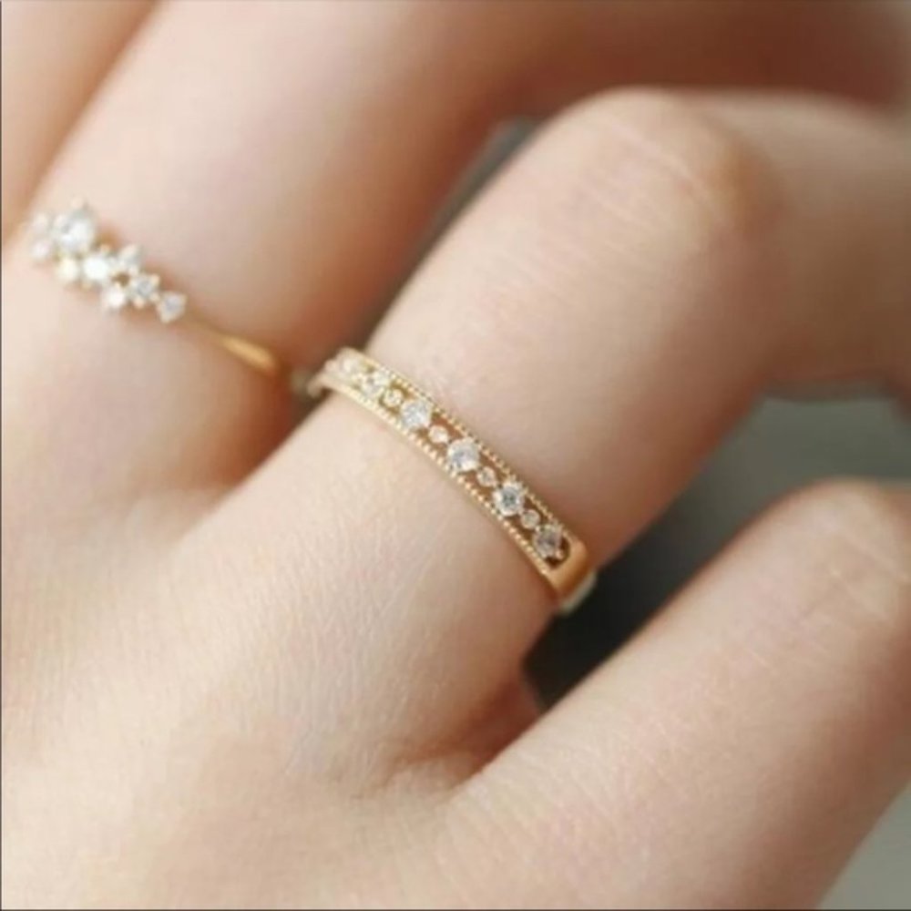 18k Gold Dainty Diamond Ring Band - Picture 1 of 7